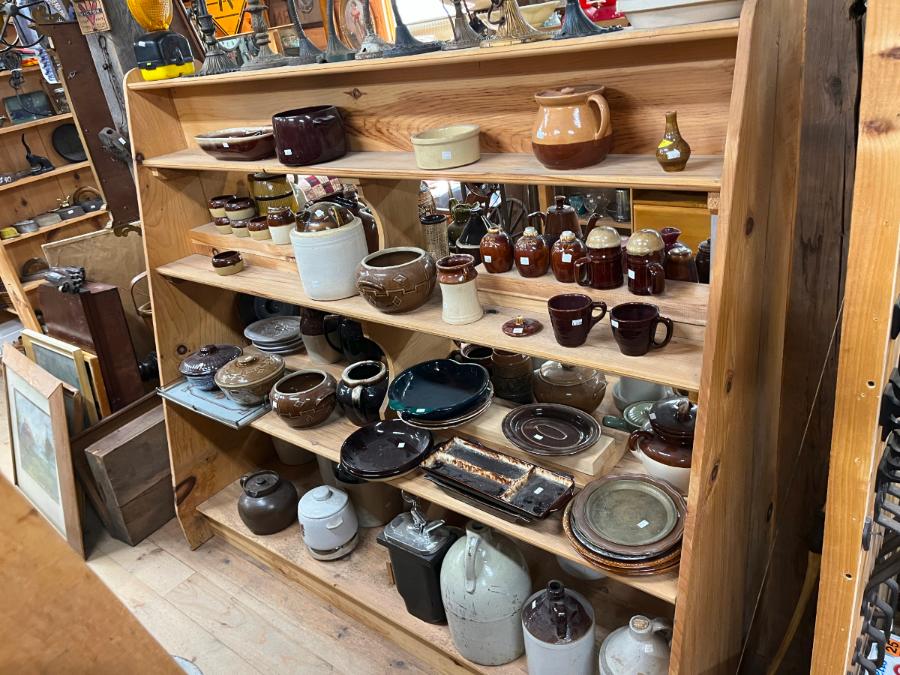 American Dinnerware Brown Drip Bakers Bean Pots Casserole