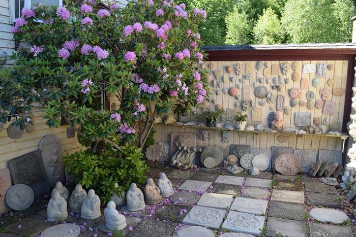 Courtyard Stone Pavers Walkway Buddha Wall Faces Plaques